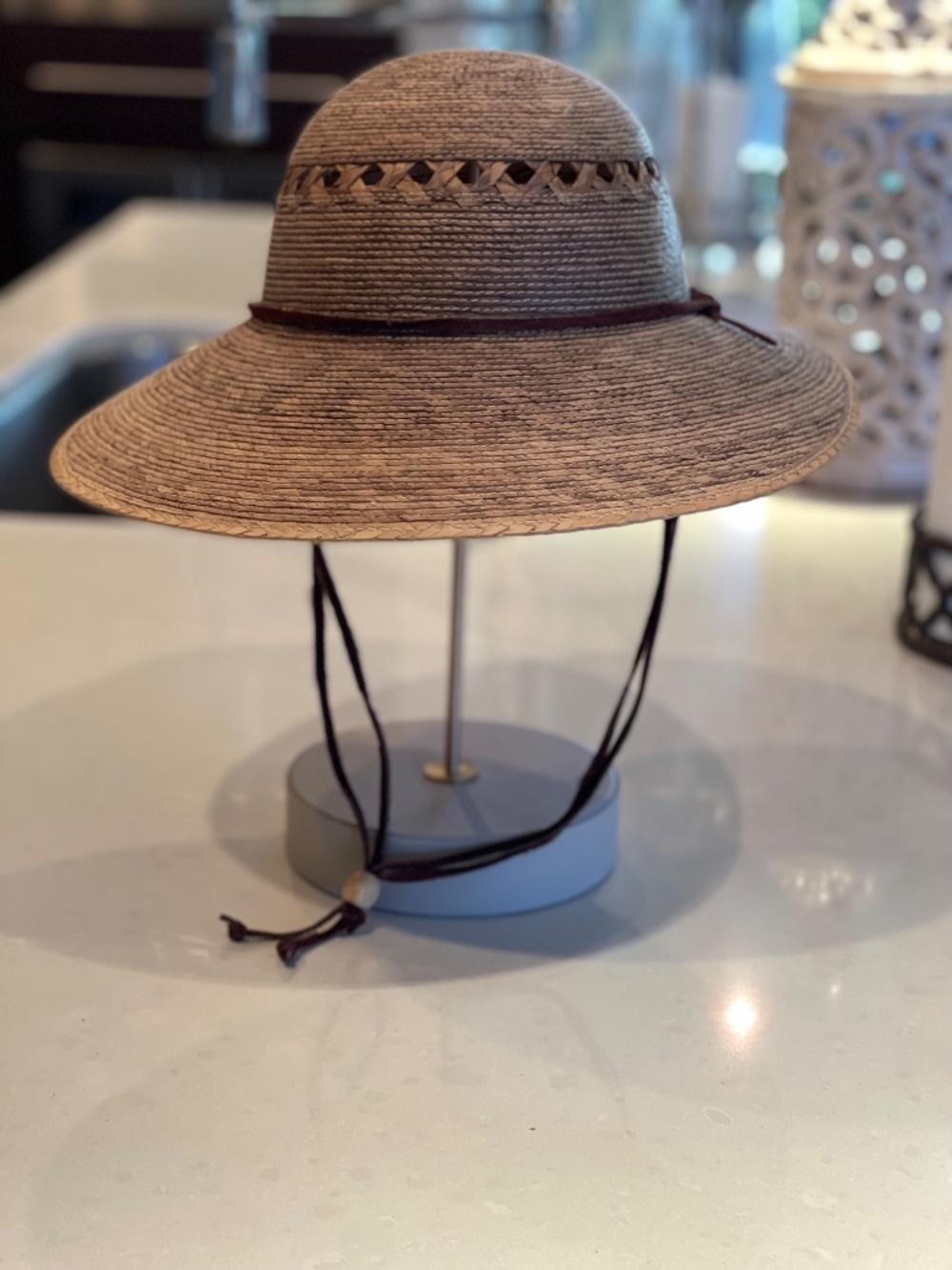 Tula Brand Laurel Lattice Palm Straw Facesaver Sun Hat w/ Chin cord - Picture 6 of 14